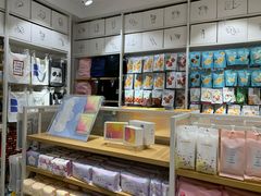 -名创优品(广东东莞东城万达2店)