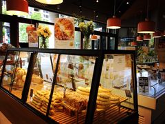 面包甜点陈列柜-Dough&Joe团憩(瑞虹天地月亮湾店)