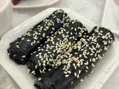 古法芝麻卷-沙田新强记烧鹅海鲜酒家