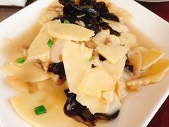 -天目湖刘老四农庄