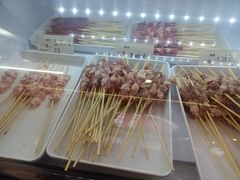 -哈尔滨小酒馆·鲜肉现穿自助烧烤(康新花园店)