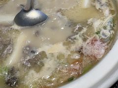 -老街烧烤大排档·地道湖北菜·龙虾馆(汉口火车站店)