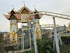 -七彩云南欢乐世界