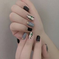 -爱美睫美甲会馆