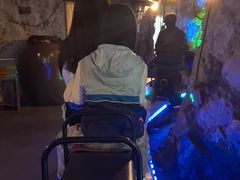 -洞穴餐厅