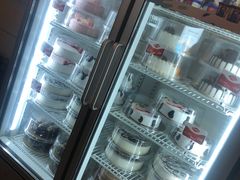 -DQ·蛋糕·冰淇淋(大宁国际商业广场店)