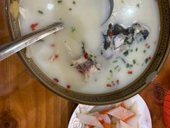 -美顺香食府鱼头老店(雪野湖店)
