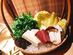 -余欢领鲜火锅(新街口店)
