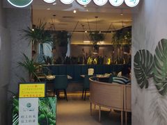 门面-三个椰子·现砍椰子鸡(金源CBD店)