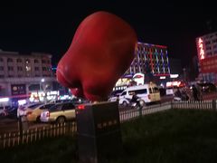 花牛苹果雕像-天水火车站