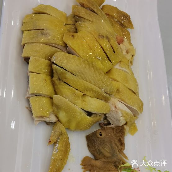 八月园林石府