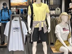 -王府井奥莱临潼小镇(临潼店)