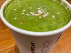 樱花草莓茶拿铁-星巴克臻选(北京嘉里中心第二店)
