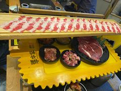 一米长盘牛五花-犟牛家·榴莲烤肉(五棵松店)