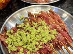 湿辣牛肉-何妹湿辣牛肉·粤式烧烤砂煲(桂雅路店)