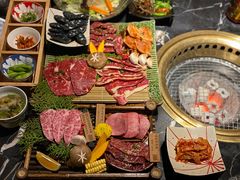 -山川小町·极番烧肉(新地假日广场店)