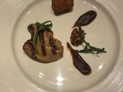 扒法国鲁吉鸭肝-恰餐厅及酒吧 CHAR Bar & Grill (北京丽都皇冠假日店)