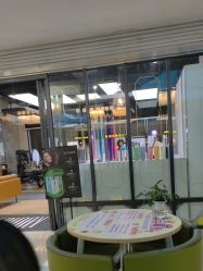 -FRIDAY星期五专业美发沙龙