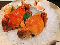 十年花雕醉湖蟹配无花果-湖滨28中餐厅·西湖宴·杭州君悦酒店