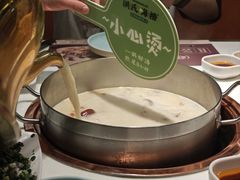 -洪氏嗨捞·猪肚鸡火锅(阳光天地店)
