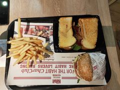 -The Habit Burger Grill 哈比特汉堡(复兴soho店)