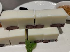 鲜奶红豆糕-燕春楼(海河华鼎店)