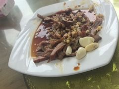 -溢心园香河肉饼总店