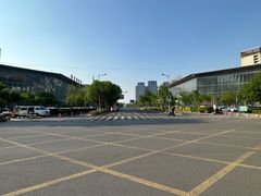 -奥体中心(地铁站)