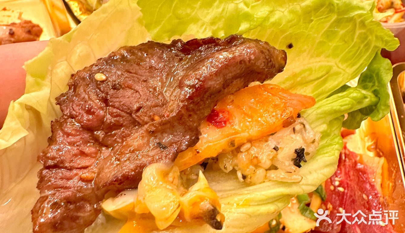 “新年的第一顿深夜烤肉”