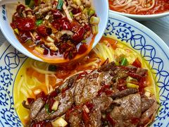 -李与白包子铺(桐梓林店)
