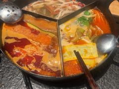 -三出山火锅(南京万象天地店)