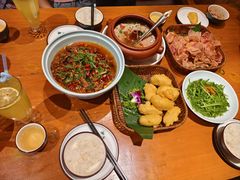 -老滇山寨•云南特色菜•地方菜•民族风情歌舞表演(金碧店)