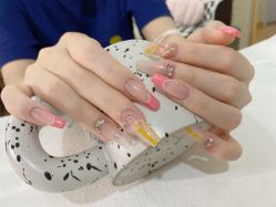 -槿里日式美甲工作室