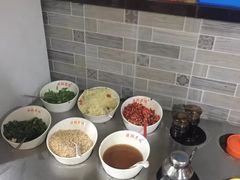 -灌县老妈砂锅串串香(万科红生活广场店)