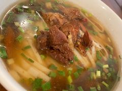 -矮子粉店1985·长沙米粉(湘春路店)