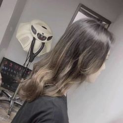 -镁连社·美联社