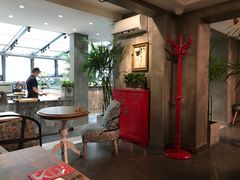 -HIGH FIVE哈福手工汉堡(桂林路店)