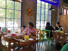 -小小河边鱼(天润城店)