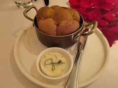 餐前面包黄油-壳里西餐厅Coquille Seafood Bistro(蒙自路店)