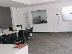 -北亚国超特斯拉授权钣喷中心