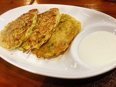 西葫芦饼配酸奶-TUK土耳其餐厅·下午茶(卢湾店)