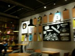 -乐凯撒披萨(东方新世界店)