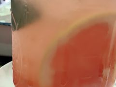 季节限定西柚满满气泡水-MIKAKU(万达广场上海宝山店)