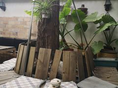 -脚下咖啡·CHILL酒馆(灵光东巷店)