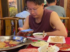 -山城年华老火锅(玉林店)