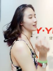 -苑苑发型设计
