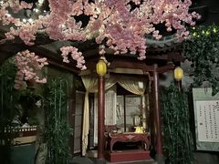 -暴风岛沉浸式体验馆(百联世纪店)