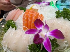 -青瓦餐厅·生鱼片·韩园烤肉(西塔店)