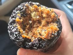 乌米老油条加肉松-芳婆糕团店(王府大街店)