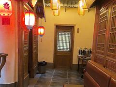 -乔家小院•非遗驴肉•本地小海鲜(滨河路店)
